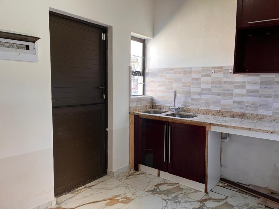 4 Bedroom Property for Sale in Palmiet Western Cape